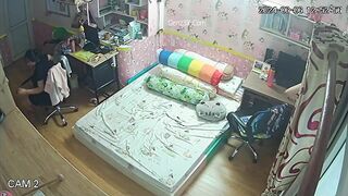 Camera Quay Lén Gái Mới Lớn Thay Đồ Vú Siêu Ngonnn