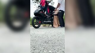 Nghề xe ôm nó bạc lắm