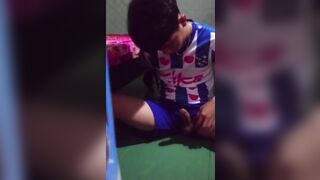 nứng cặc nhưng ny tới tháng không cho địt nên tự thủ dâm một mình