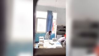 Cặp Sinh viên đại học bị bắt quả tang quan hệ tình dục trong trường học ở Trung Quốc