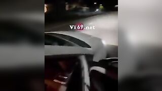 Public, E Gái Thủ dâm Đái ở Rạp Chiếu Phim bị Phát Hiện Ra oto Cho người Lạ Móc