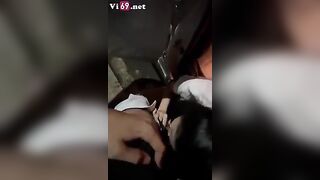 Public, E Gái Thủ dâm Đái ở Rạp Chiếu Phim bị Phát Hiện Ra oto Cho người Lạ Móc