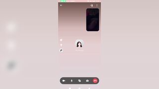 Thái Thị Phượng lộ clip chat sex cùng bạn trai