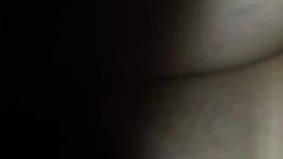Lén lút đụ lồn c dâu trong đêm mà c dâu sướng bịt mồm k dám rên sợ ck phát hiện