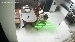 Hack Camera Chị Gái Bán Rau Thay Đồ
