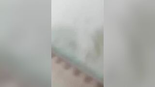 Học sinh bị quay lén