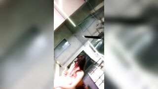 Quay lén nhà tắm công cộng toàn mấy bé lồn múp
