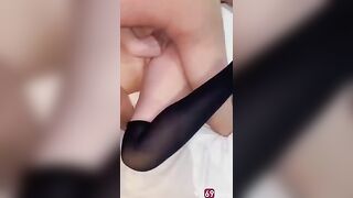 Cho bạn thân thịt vk múp . Xuất tinh trong