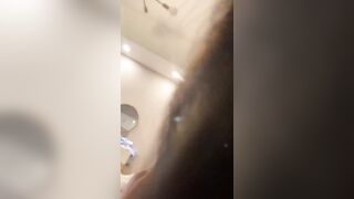 một con đĩ lớp 12 ở lớp em ngoan ngoãn lên giường em hóa đĩ