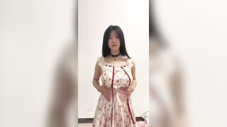 Nhất Trènd Tiktok Vũ Linh 2ka7 Nhảy Vách Áo Khoe Vú Móc lồn bắn nước