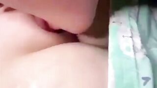 Teen HS Lớp 10 Lồn Bé tí Non ko Lông Bị cặc 40 cm Lút Cán xuất tinh