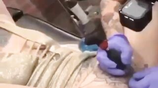 Xâm hột le bằng mặc huỳnh quang phát sáng , xách lồn đi đụ là hết bài