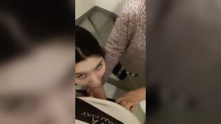 Có 3 con bạn thân thèm cặc bú mút con cặc dâm đãng kích thích  siêu dâm