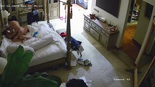 Chồng bí mật đặt camera ở phòng ngủ phát hiện vợ thường xuyên địt nhau với bồ