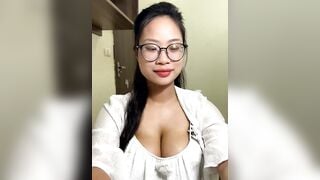 Kính Cận Da Nâu Vú To Quay Thủ Dâm Tập 2