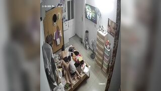 Bà mẹ hư hỏng vô y tứ