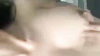 vú cực nứng