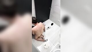 Học sinh bây giờ sinh lý mạnh thật có thể địt nhau mọi lúc mọi nơi