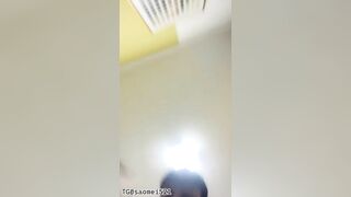 Sinh viên tin lời bạn trai chụp ảnh sex 2