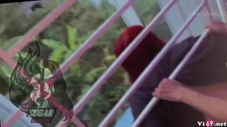 Clip Sex Đang chơi thì em đái không kiểm soát còn bắt em chui đầu ra cửa sổ