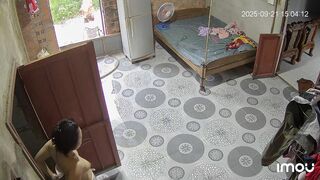 hack cam nhà nhỏ cùng bàn