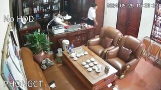Cực hot, Hiệu Trưởng bắt Phụ Huynh bú Cu some djt Nhau Nuốt Tinh ở Hội Đồng