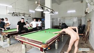 Trường phái public đã suất hiện ngày càng táo bạo công khai giữa ban ngày