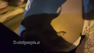 gái xinh đi xe ôm khoe vú gạ anh xe ôm