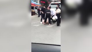 Đánh Ghen Lột Đồ Ở TQ