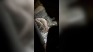 quay lén em hàng xóm tắm chuồng