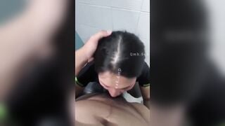 Lén lút cùng chị đồng nghiệp bú cu public trong nhà vệ sinh công ty