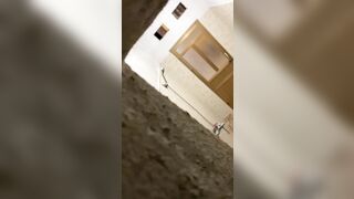 Quay lém sinh viên nhà trọ tắm 2