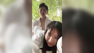 Dẫn con bạn thân đang nứng vào rừng xả
