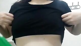 nhào lặn bầu vú căng mọng