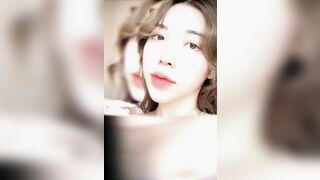 Em gái lộ video khoe hàng