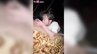 Clip Sex Em tiktoker xinh xắn biết anh quay phim nhưng em mặc kệ