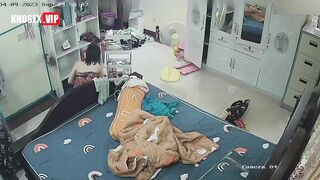 Hack cam quay lén phát hiện bố ck tối nào cũng sang phòng con dâu làm chuyện đồi bại