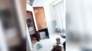 Cạ bướm trêu em