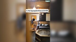 Đặt máy quay lén trong nhà tắm công cộng