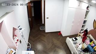 cũng là máy massage lưng mà nó lạ lắm