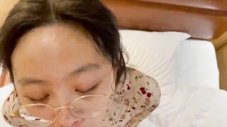 Cô giáo kính cận dâm đãng cứ tan học là cùng học sinh vào nhà nghỉ bú cu uống tinh