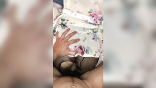 xé rách cái quần tất của em sinh viên năm nhất