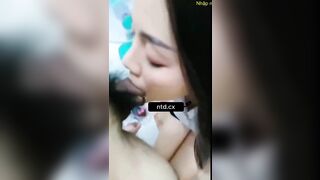 Vừa thay đồ công sở đi làm thì a yêu lại cầm đầu bắt bú cu lại phải đi làm trễ r