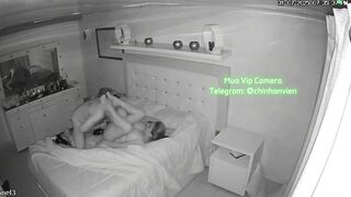 Hack Camera Chồng YSL Vừa Địt Vừa Dùng Sextoy Chơi Cho Vợ Sướng