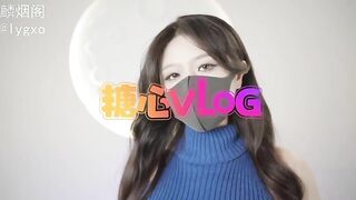 Chị họ cảu tôi là 1 người dâm đãng luôn dùng cặp chân dài để quyến rũ tôi bắn vào lồn