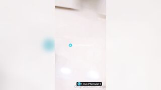 Mua nước sang phòng thăm e ghệ dâm đc e trả công bằng cách bú cu