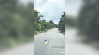 Nhớ em rau quê quá nên đánh oto về thăm e tiện thể ôn bài trog ks cùng e p1