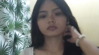 Teen Philippines show vú trên ometv