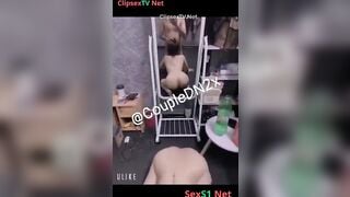 Gái mới lớn đã biết cho bạn địt tập thể để kiếm tiền hàng ngon dâm đãng