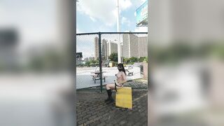 gái xinh khoe vú mọi lúc mọi nơi